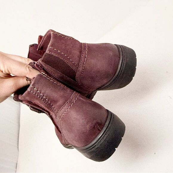 Clark’s Collection Maroon Nubuck Velcro Ankle Boots 11 - Picture 5 of 7
